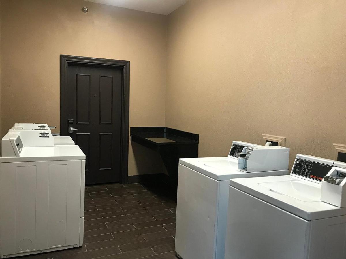 Regency Inn And Suites O'Fallon Eksteriør billede